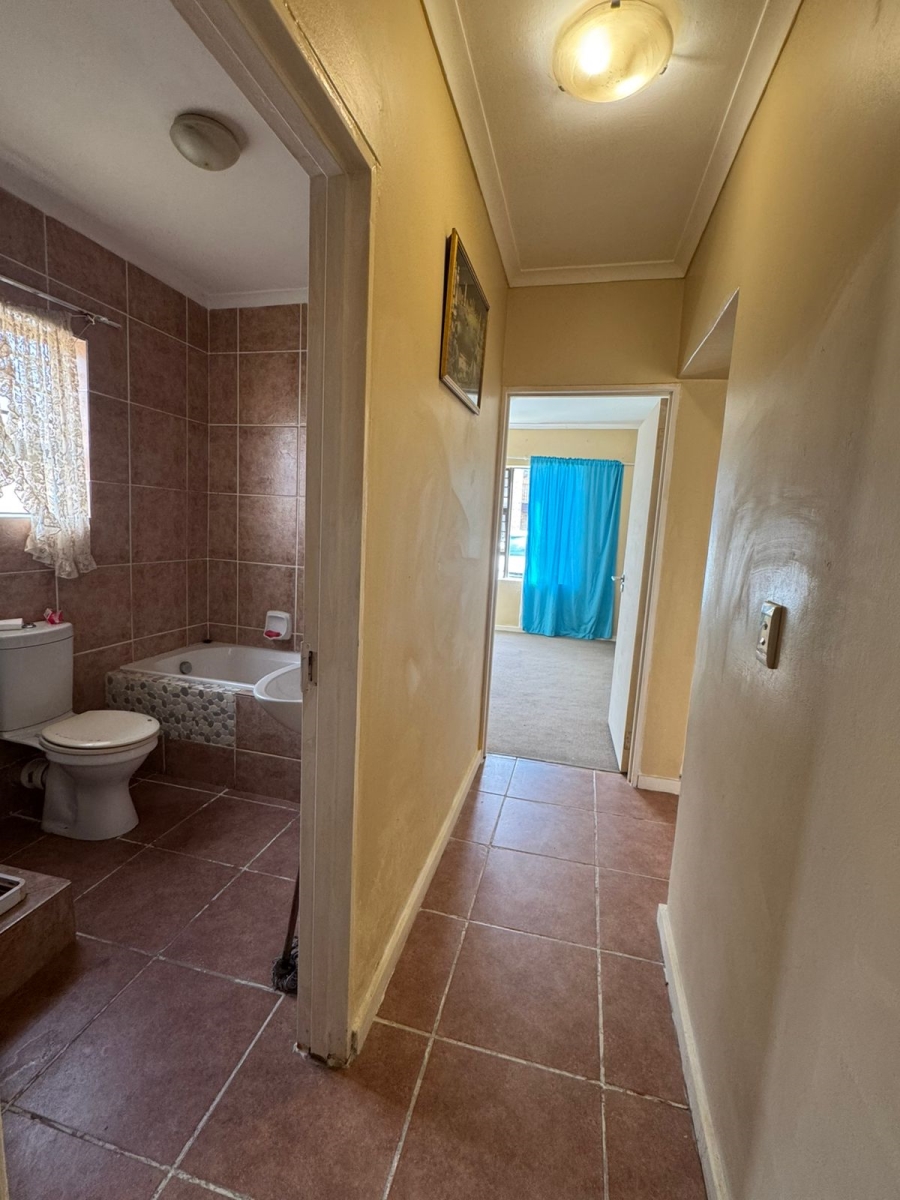 2 Bedroom Property for Sale in Fairview Golf Estate Western Cape